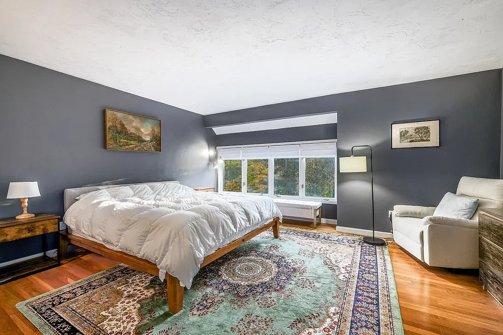 3 bed, 2.5 bath, 1948 sqft, $4,475 — Photo 4