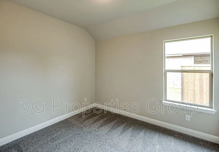 1513 Elizabeth St — Photo 13