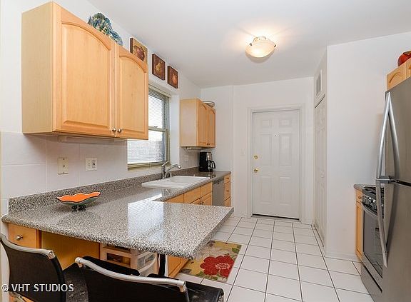 5th image of 4901 N Wolcott Ave APT 3B