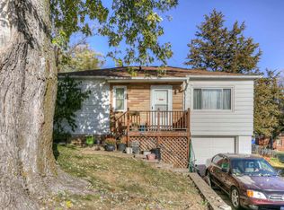 6322 Ruggles St, Omaha, NE 68104