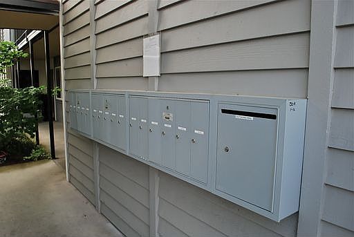 3rd image of 304 15th St SE APT 12