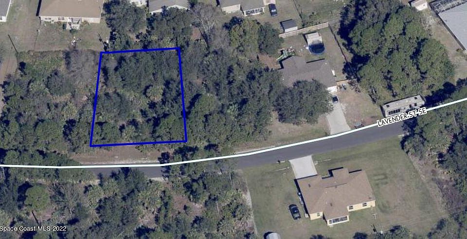 2nd image of 749 Lavender St SE