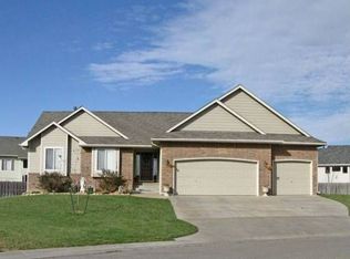 113 S Ping Ct, Andover, KS 67002