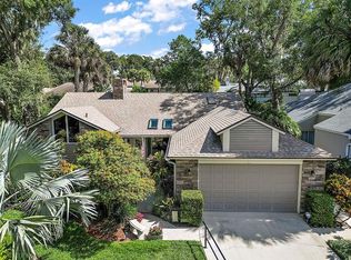 512 High Point Dr, Mount Dora, FL 32757