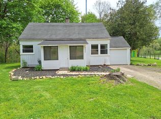 2000 Hill Rd, White lake, MI 48383