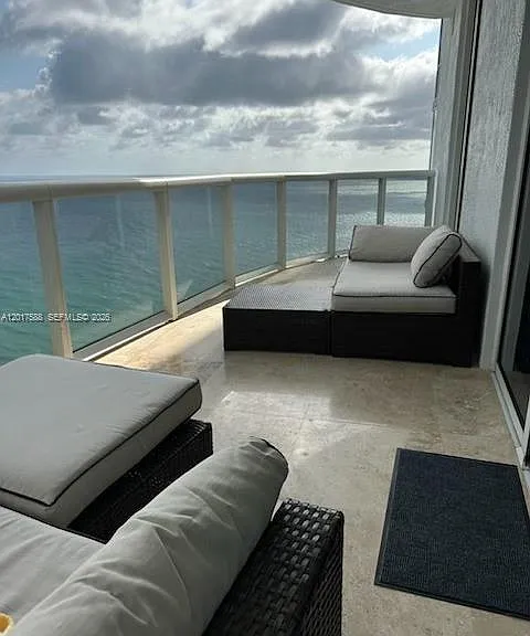15811 Collins Ave #2102 — Photo 8