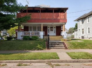 2827 15th St #A, Moline, IL 61265