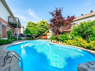 2338 Norland Dr, Burlington, ON L7L 7E6