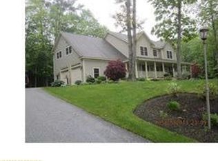 69 Waters Edge Dr, Lewiston, ME 04240