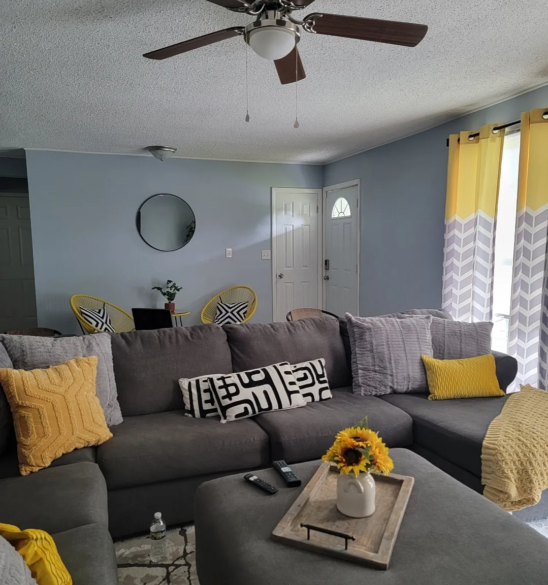 117 Oberlin Rd — Photo 3