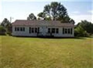 2nd image of 3112 Plainview Rd