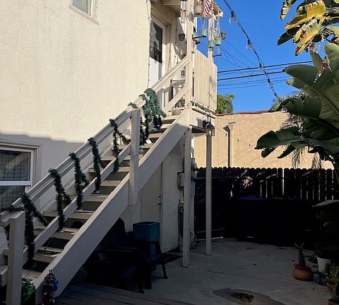 5th image of 158 Pomona Ave