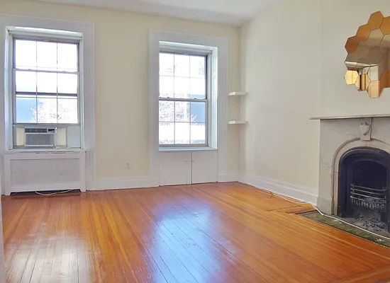 Rented by Julianna Realty Corp | media 18