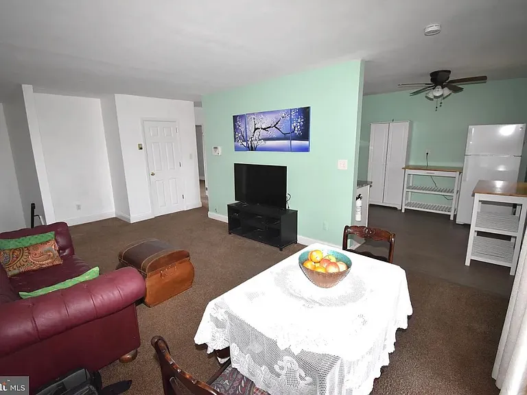304 Garnet Dr — Photo 5