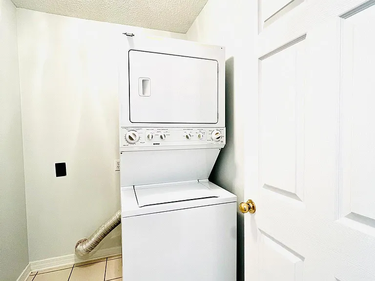 23 Windrift Dr — Photo 10