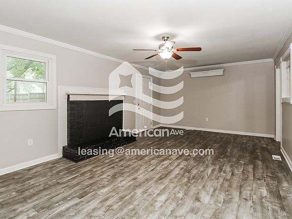 12517_004_living_room_13878904.jpg