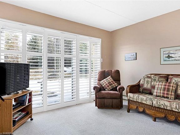 5th image of 23 Dawson Dr #88