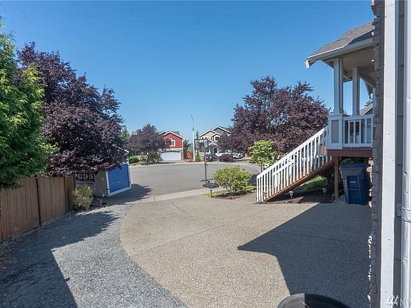 5th image of 6405 77th Dr NE