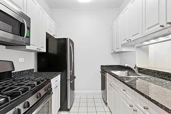 Rented by Keller Williams NYC | media 2