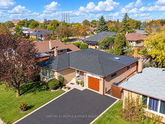 3rd image of 228 Jeffcoat Dr