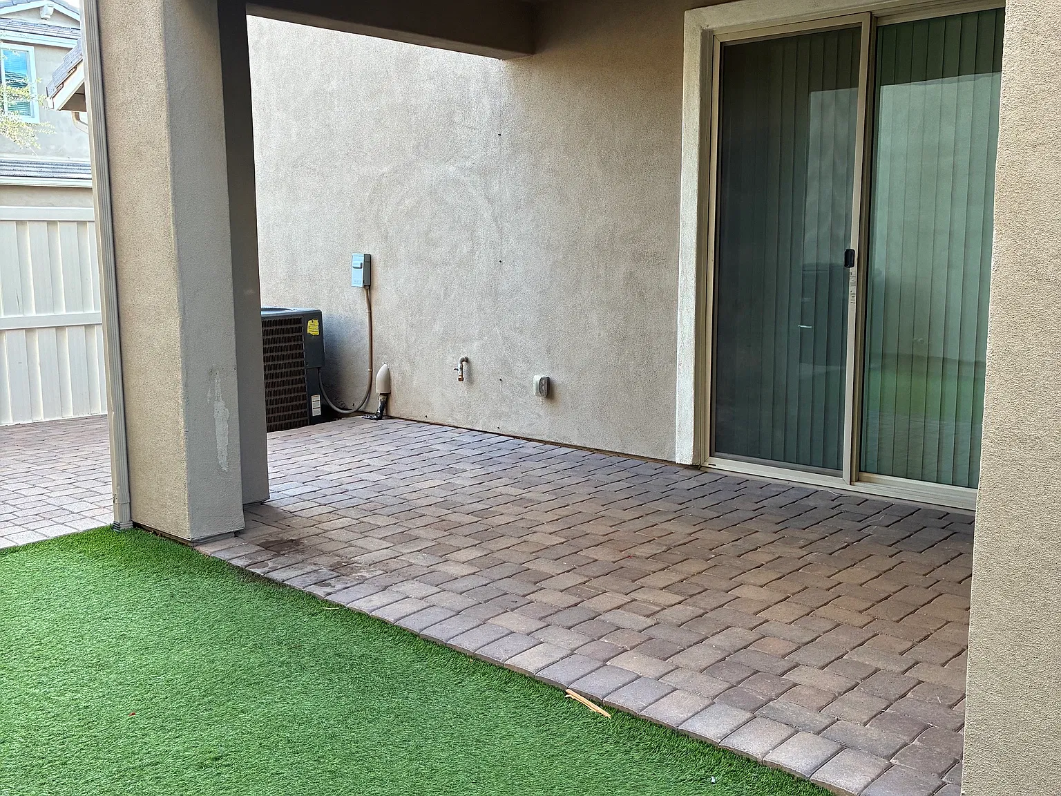 4 bed, 2417 sqft, $2,300 — Photo 3