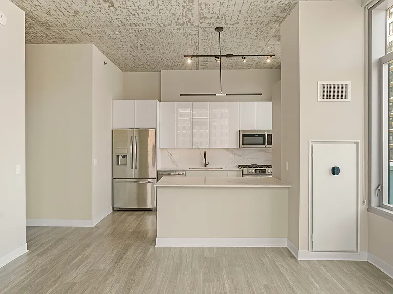 808 N Wells St #1/1 — Photo 3