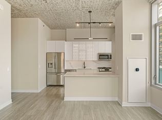 808 N Wells St #1/1, Chicago, IL 60610