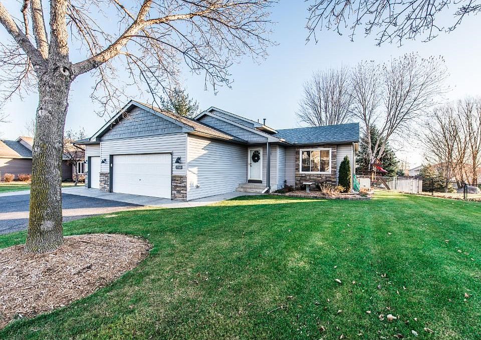 1st image of 17546 Gage Ave