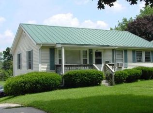 901 Clover St, Lake Geneva, WI 53147