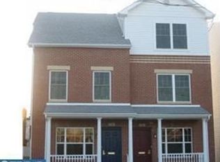735 N 40th St, Philadelphia, PA 19104