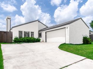 6423 Coachwood Dr, Houston, TX 77035