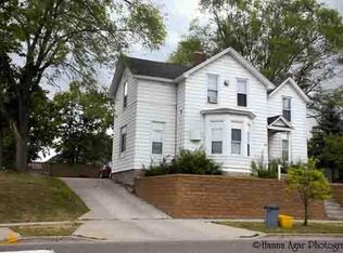 808 Main St APT 2, Eau Claire, WI 54701