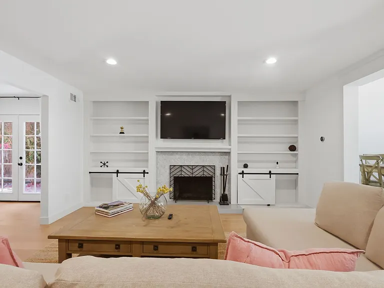 Martha St — Photo 5