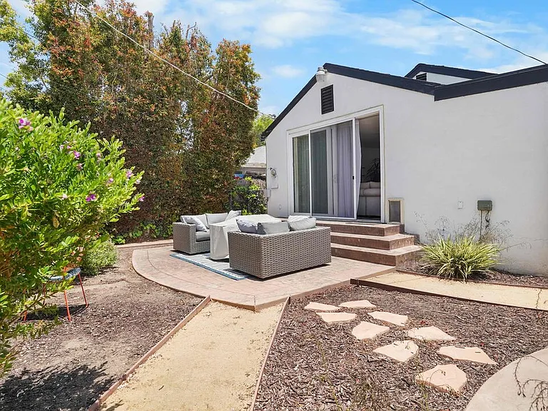 3801 Sutro Ave — Photo 28