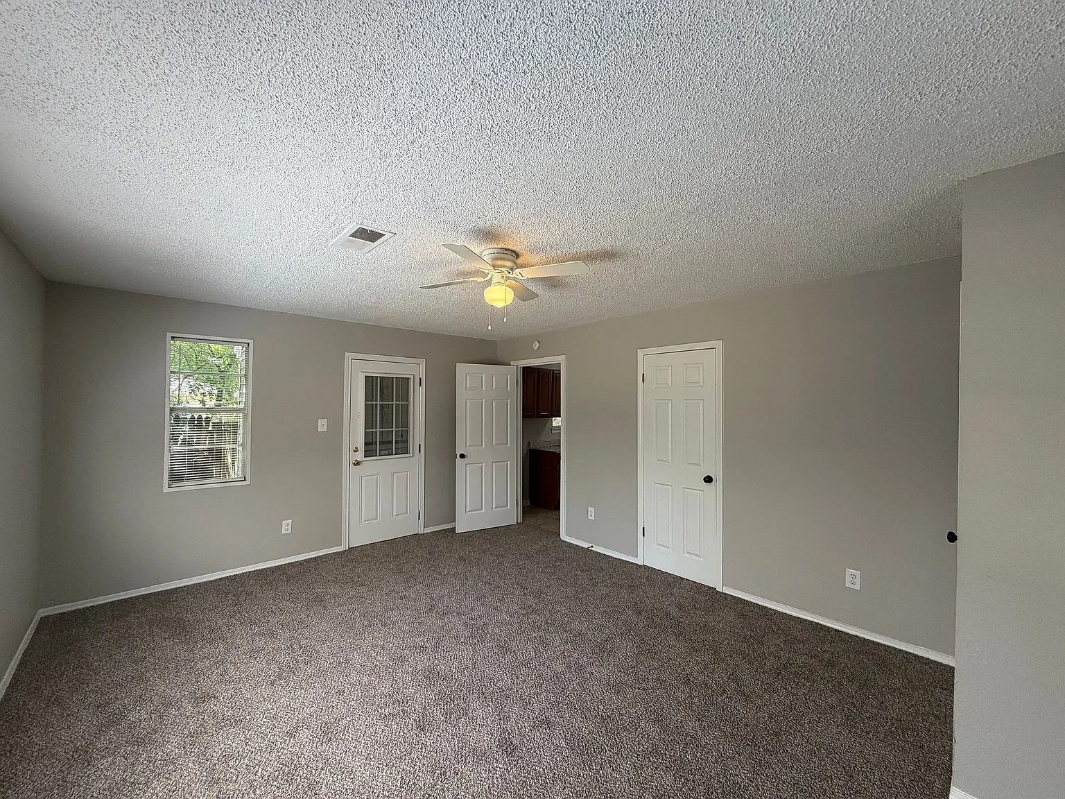 2331 Nunnelee Ave — Photo 2