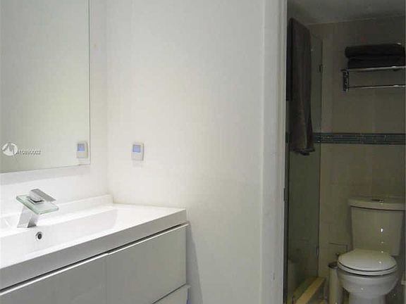 5th image of 3101 N Country Club Dr APT 403