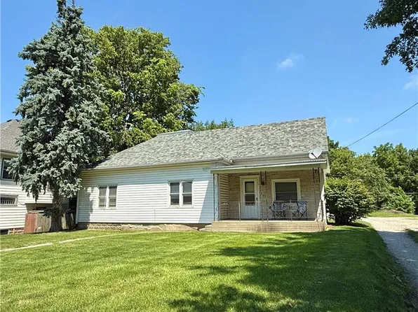 415 W 9th St, Maryville, MO 64468