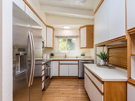 5th image of 47 Lorelei Ln