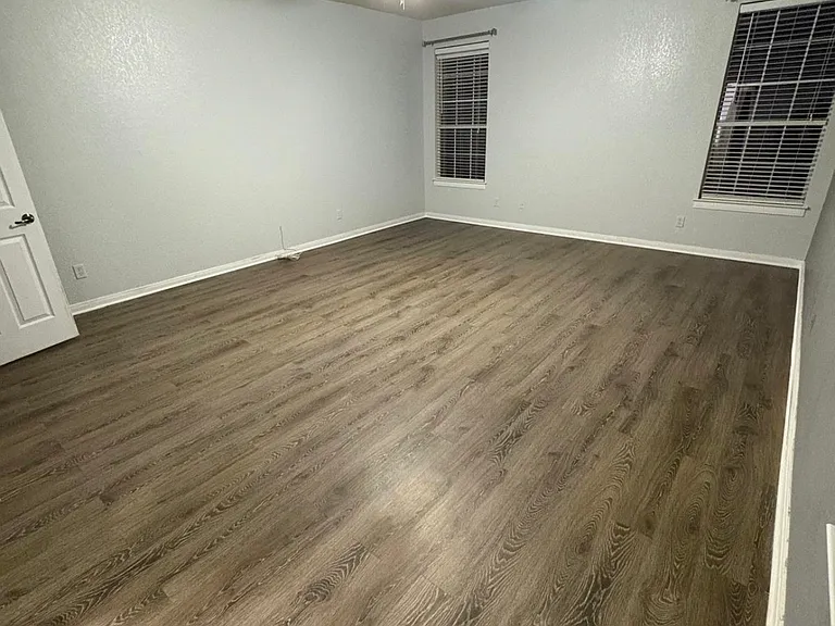 21115 Cape Coral — Photo 18
