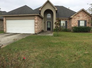 26078 Avondale Ct, Denham Springs, LA 70726