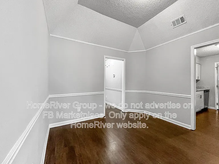 5910 Garden Walk E — Photo 7