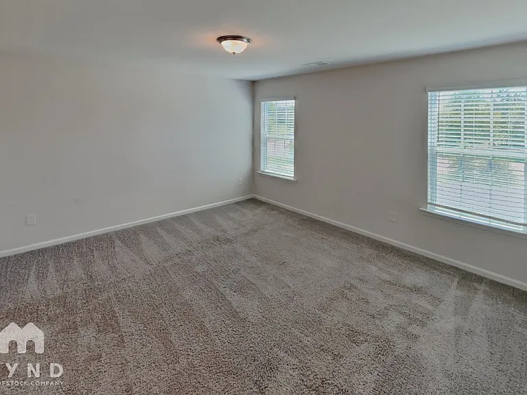 2140 Redstone Dr — Photo 5