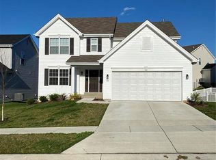 518 Golden Leaf Cir, Lake Saint Louis, MO 63367