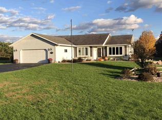W7271 Belle Plaine Ave, Shawano, WI 54166