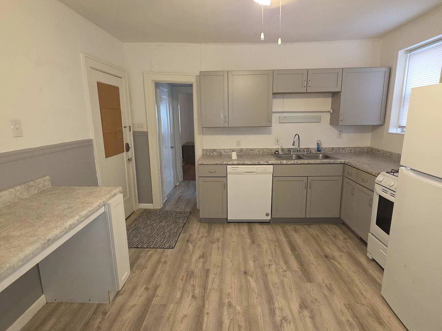 1B: 1404 Woodland Drive - 1N — Photo 3