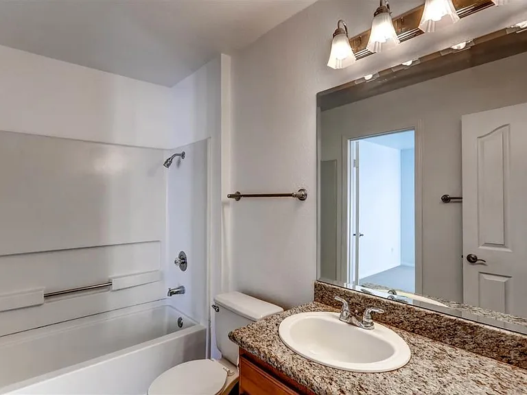 14972 Avenida Venusto #63 — Photo 10