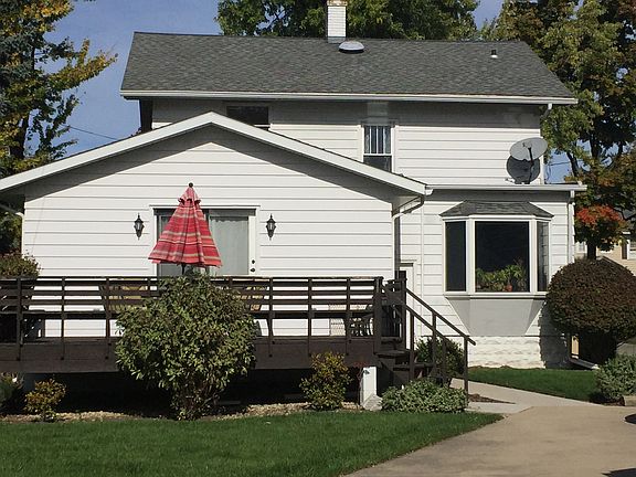 3rd image of 315 Greenlawn Ave
