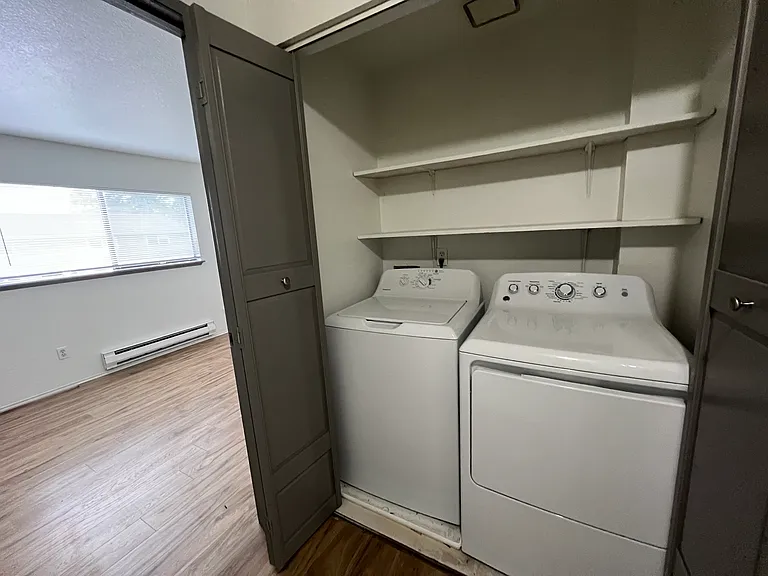 15719 Admiralty Way #B — Photo 15