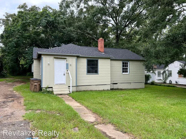 2067 S Bucker Rd, Mobile, AL 36605