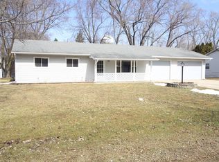 34W746 Clyde Pkwy, St Charles, IL